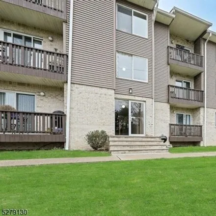 Buy this 2 bed condo on 389 Federal Hill Road in Pompton Lakes, NJ 07442