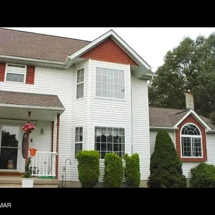 Rent this 4 bed house on 128 Colleen Dr in Blakeslee, Pennsylvania