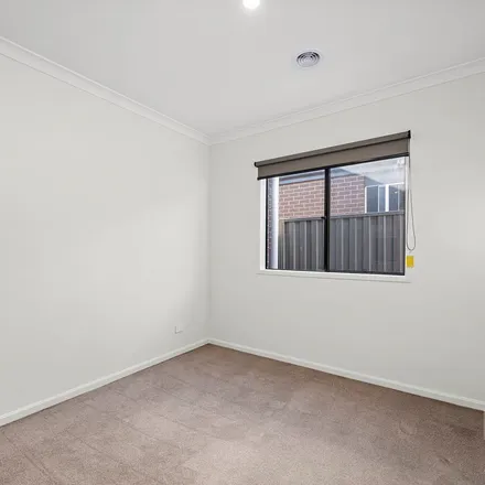 Rent this 4 bed apartment on Mary Drive in Alfredton VIC 3350, Australia