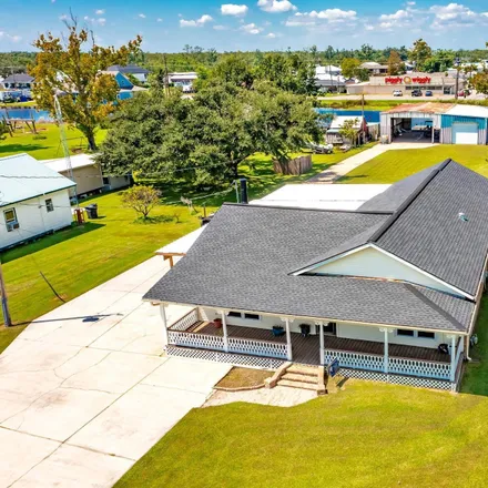 Image 3 - 5256 Bayouside Drive, Chauvin, LA 70344, USA - House for sale