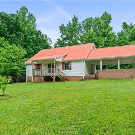 Image 1 - 210 Pine Top Road, Pinecrest, Davidson County, NC 27295, USA - House for sale