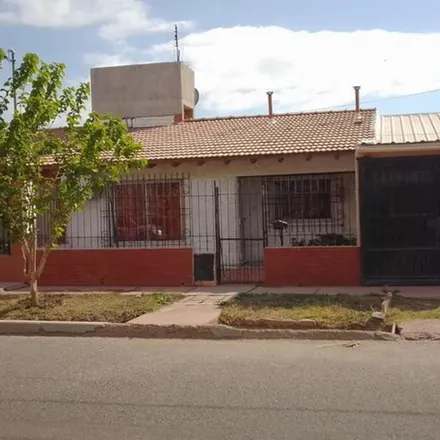 Buy this 3 bed house on Los Actores in 5516 Maipú, Argentina