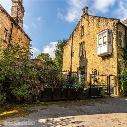 Buy this 5 bed duplex on Spring Bank in Huddersfield, HD1 5LZ