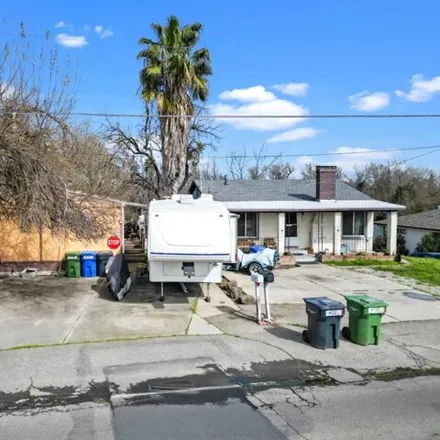 Buy this 3 bed house on 1629 River Road in Ceres, CA 95351