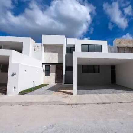 Buy this 4 bed house on Carretera Conkal - Chicxulub Puerto in 97340 Kantoyná, YUC