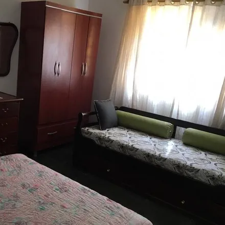 Rent this 5 bed house on Delegacia da Mulher de São Roque in Rua Marino Camurça 89, Centro