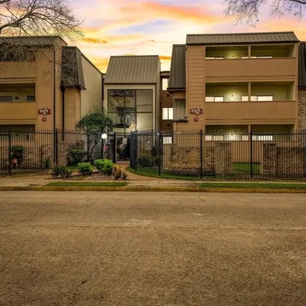 Buy this 3 bed condo on 8415 Hearth Dr Apt 34 in Houston, Texas