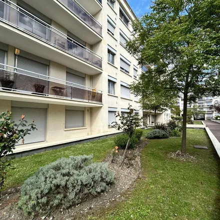 Image 5 - 14 Rue Benjamin Franklin, 94210 Saint-Maur-des-Fossés, France - Apartment for rent