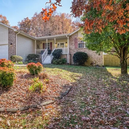 Buy this 3 bed house on 110 Mockingbird Drive in Sparta Heights, Crossville