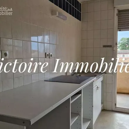 Rent this 3 bed apartment on 1213 Route de Lamasquere in 31470 Fonsorbes, France