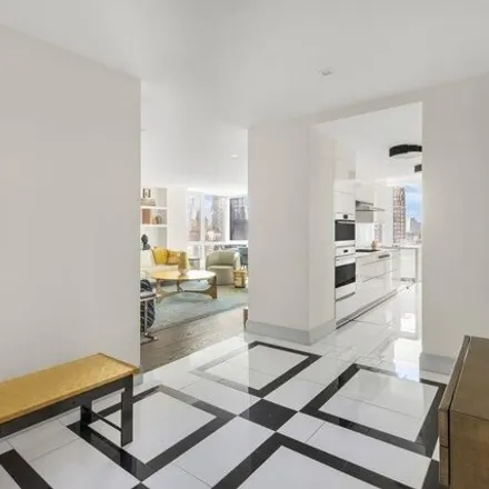 Image 5 - The Saville, East 77th Street, New York, NY 10021, USA - Apartment for rent