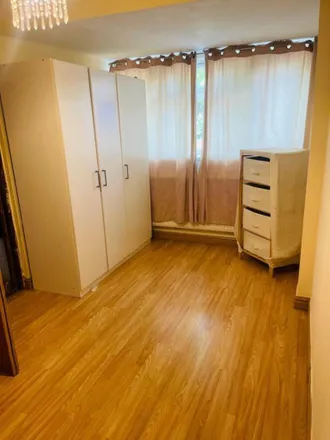 Image 5 - St. Clement Close, London, UB8 3SS, United Kingdom - Room for rent