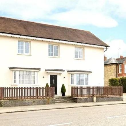 Rent this 4 bed house on The Lodge in 1 High Street, Sherington