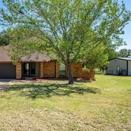 Rent this 3 bed house on 3030 English Creek Drive in Lake Forest, Tarrant County