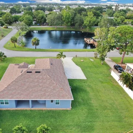 Image 4 - 335 Pine Blvd, Merritt Island, Florida, 32952 - House for sale