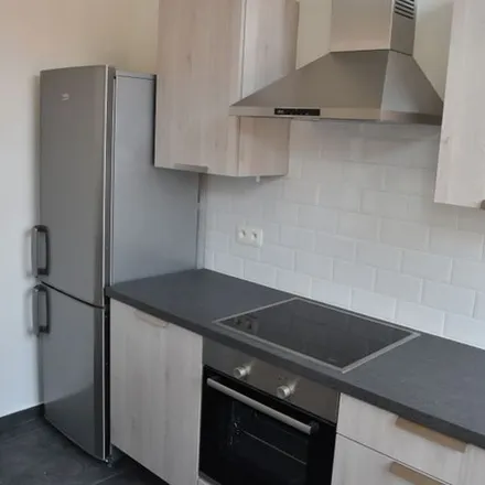 Rent this 3 bed apartment on Rue André Hennebicq - André Hennebicqstraat 17 in 1060 Saint-Gilles - Sint-Gillis, Belgium