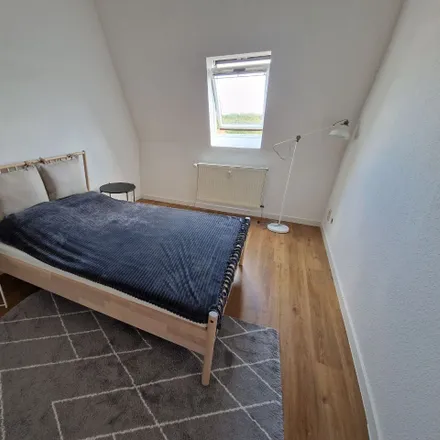 Rent this 3 bed apartment on Halberstädter Straße 82 in 39112 Magdeburg, Germany