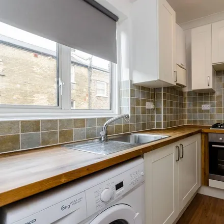 Rent this 2 bed apartment on 16 Adelaide Grove in London, W12 0JJ