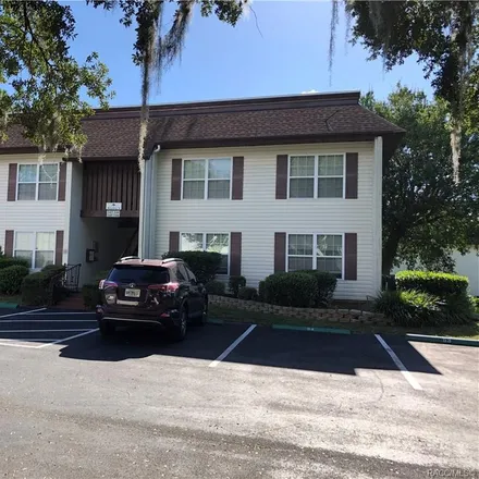 Buy this 2 bed condo on 2400 Forest Drive in Inverness, Citrus County
