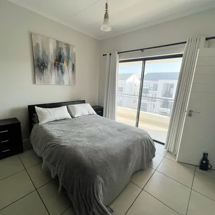 Image 7 - Olinia Crescent, Cape Town Ward 107, Western Cape, 7433, South Africa - Apartment for rent