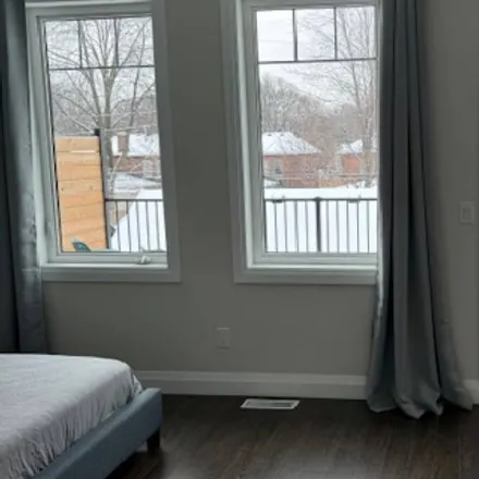 Image 3 - Windsor, ON N8Y 2N6, Canada - House for rent