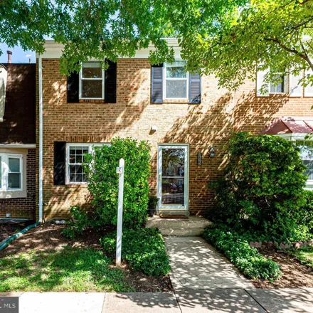 Buy this 3 bed townhouse on 9825 Lakepointe Drive in Kings Park West, Fairfax County