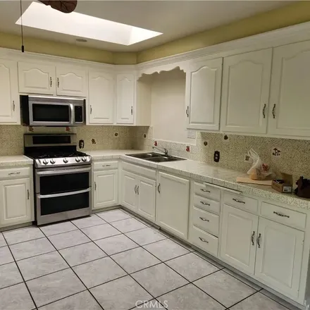 Rent this 3 bed apartment on 1435 North Brighton Street in Burbank, CA 91506