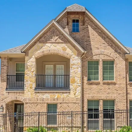 Buy this 4 bed house on 759 South Ohio Street in Irving, TX 75060