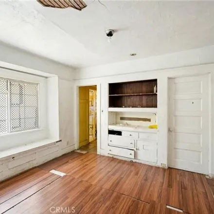 Image 4 - 6017 Wall St, Los Angeles, California, 90003 - House for sale