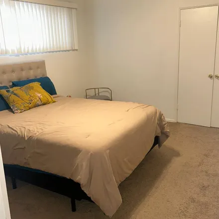 Image 5 - Sheriff West Hollywood Station, 780 North San Vicente Boulevard, West Hollywood, CA 90069, USA - Apartment for rent