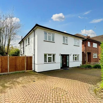 Rent this 5 bed house on Abercorn Road in London, NW7 1JN