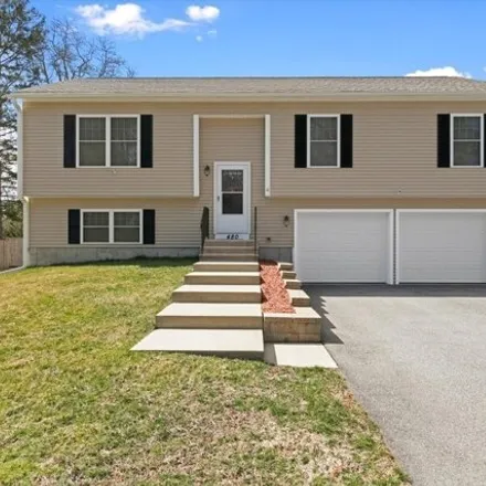 Buy this 3 bed house on 480 Boston Post Road in Manitock Spring, Waterford