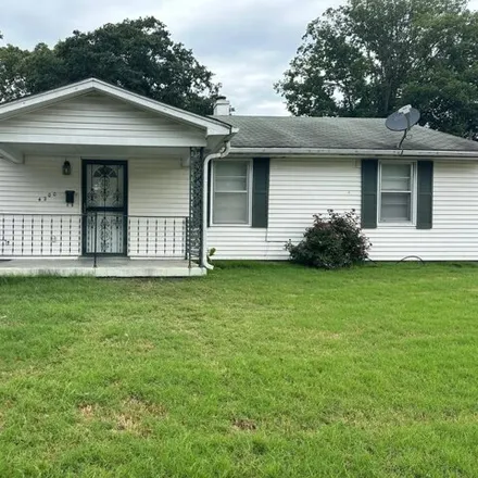 Buy this 3 bed house on 4200 Riviera Rd in Memphis, Tennessee