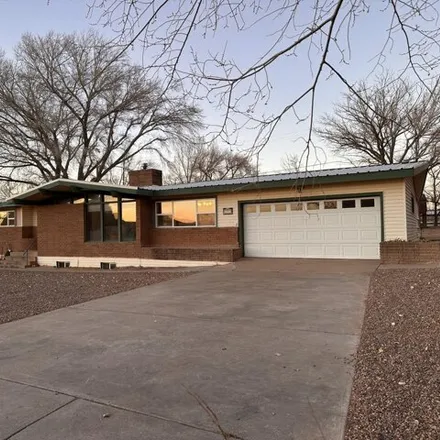 Buy this 5 bed house on 190 West Fish Lane in Snowflake, AZ 85937