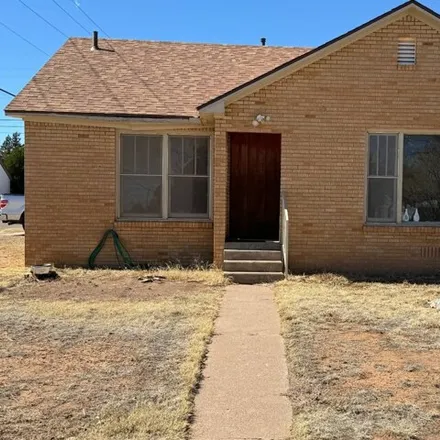 Buy this 2 bed house on 233 West Charles Avenue in Tucumcari, NM 88401