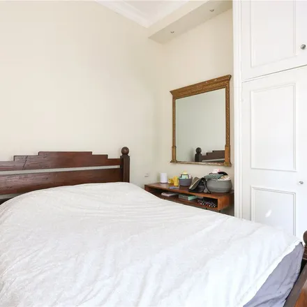 Image 5 - Pembridge Villas, London, W2 4XE, United Kingdom - Apartment for rent
