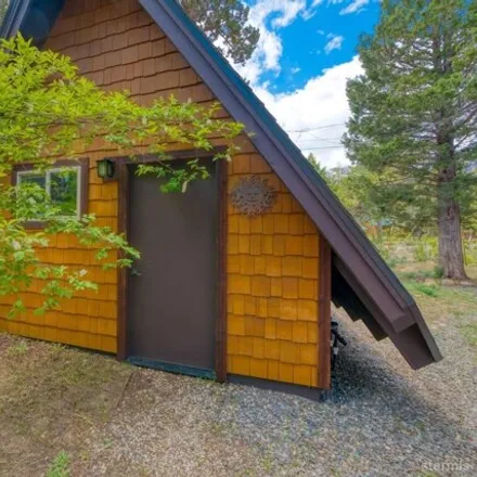 Image 3 - 2657 Henderson St, South Lake Tahoe, California, 96150 - House for sale