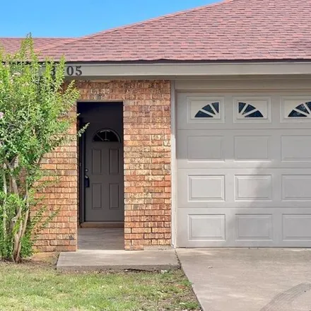 Buy this 3 bed house on 3905 Robin Hood Trl in San Angelo, Texas