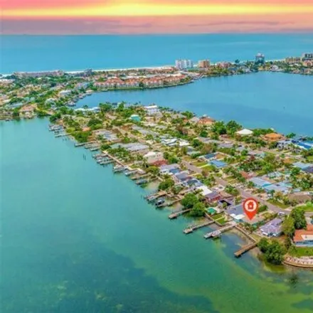 Image 2 - 840 Boca Ciega Isle Drive, Saint Pete Beach, Pinellas County, FL 33706, USA - House for rent