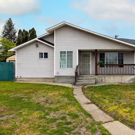 Buy this 4 bed house on 1921 West Francis Avenue in Spokane, WA 99205