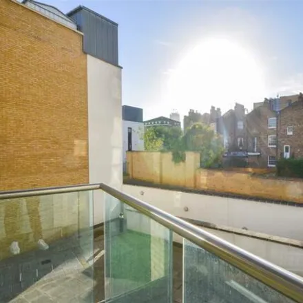 Image 7 - Tequila Wharf, 681 Commercial Road, Ratcliffe, London, E14 7LF, United Kingdom - Apartment for sale