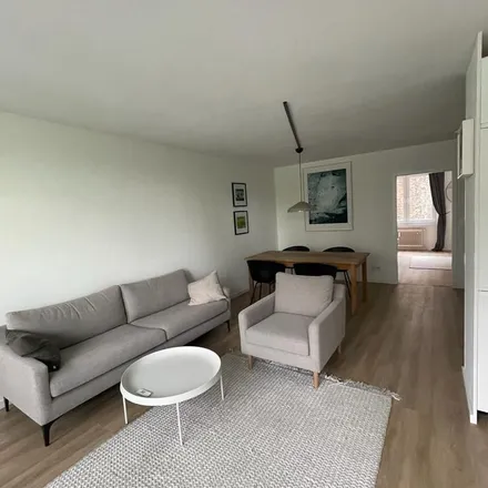 Rent this 3 bed apartment on Grafenberger Allee 269 in 40237 Dusseldorf, Germany