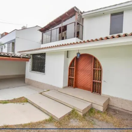 Image 2 - Avenida Las Lomas de la Molina Vieja, La Molina, Lima Metropolitan Area 15051, Peru - House for sale