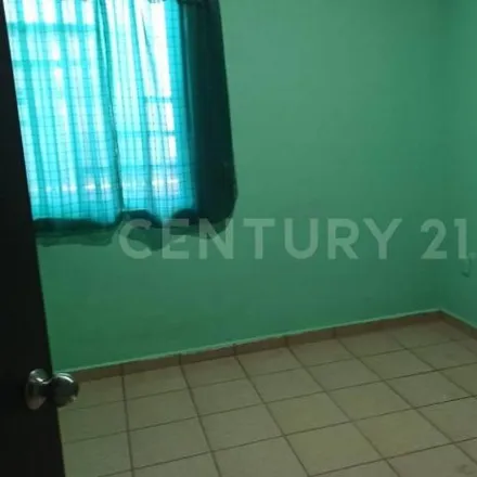 Rent this 2 bed apartment on Avenida Manzanillo in Salagua, 28200 Manzanillo