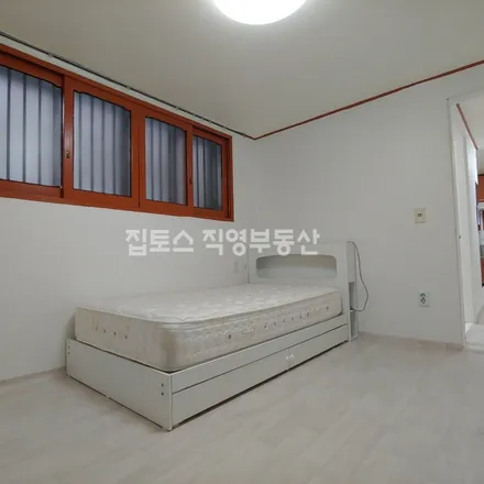 Rent this 2 bed apartment on 서울특별시 도봉구 쌍문동 139-7