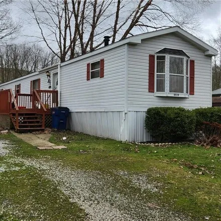 Buy this studio apartment on 484 Hull Drive in Summit Township, PA 16509