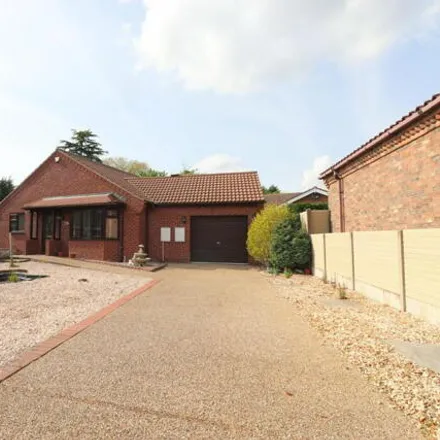 Buy this 3 bed house on 11 Wayside Close in North Lincolnshire, DN16 3SR