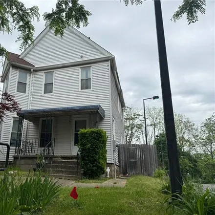 Buy this 4 bed house on 461 West Market Street in Akron, OH 44303