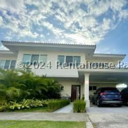 Rent this 4 bed house on unnamed road in Campo Lindbergh, Juan Díaz