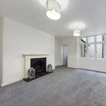 Rent this 3 bed room on 8 Belgrave Place in Brighton, BN2 1EJ